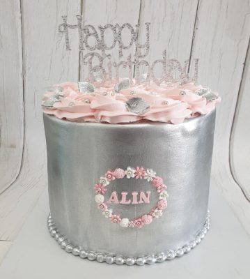 עוגות בצק סוכר - עוגות נוער