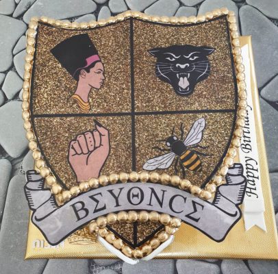 עוגות בצק סוכר - עוגות נוער