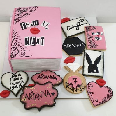 עוגות בצק סוכר - עוגות נוער