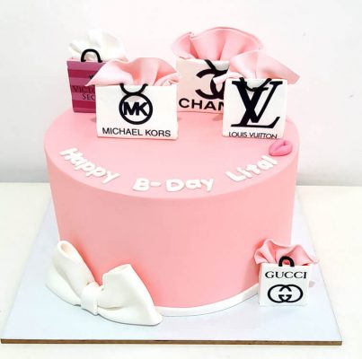 עוגות בצק סוכר - עוגות נוער