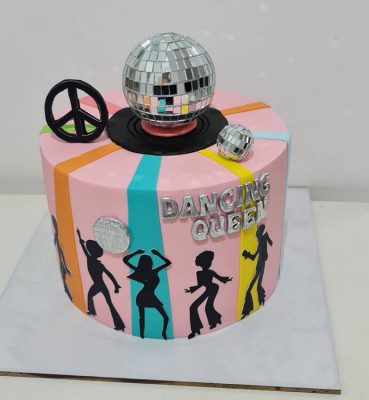 עוגות בצק סוכר - עוגות נוער