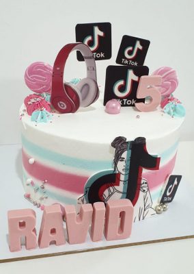 עוגות קצפת בנות