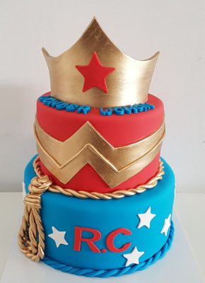 עוגות בצק סוכר למבוגרים