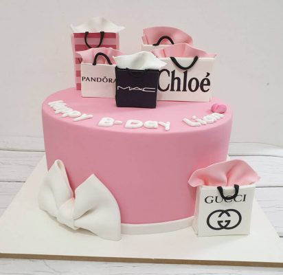 עוגות בצק סוכר למבוגרים