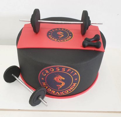 עוגות בצק סוכר למבוגרים