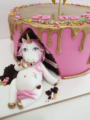 עוגות בצק סוכר למבוגרים