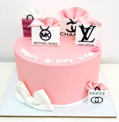 עוגות בצק סוכר למבוגרים