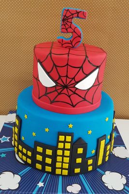 עוגות בצק סוכר בנים