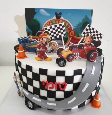 עוגות בצק סוכר בנים