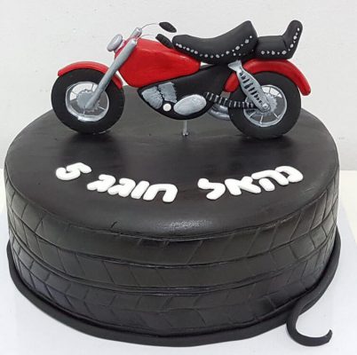 עוגות בצק סוכר בנים