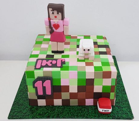 עוגות בצק סוכר בנות