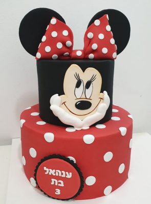 עוגות בצק סוכר בנות