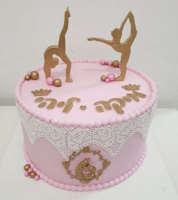 עוגות בצק סוכר בנות