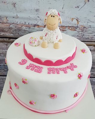 עוגות בצק סוכר בנות