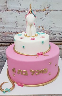 עוגות בצק סוכר בנות