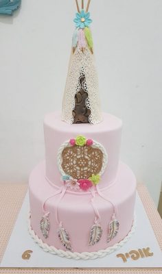 עוגות בצק סוכר בנות