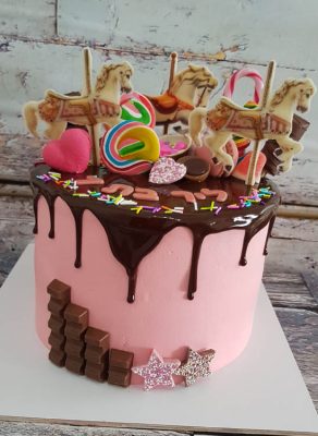 עוגות קצפת דריפ קייק