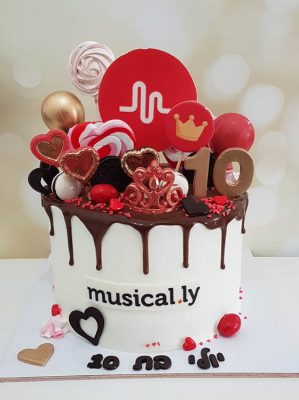 עוגות קצפת דריפ קייק