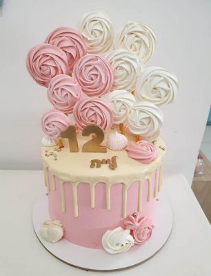 עוגות קצפת דריפ קייק