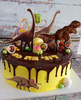 עוגות קצפת דריפ קייק