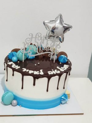 עוגות קצפת דריפ קייק