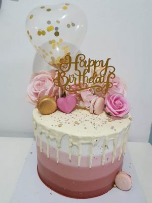 עוגות קצפת דריפ קייק